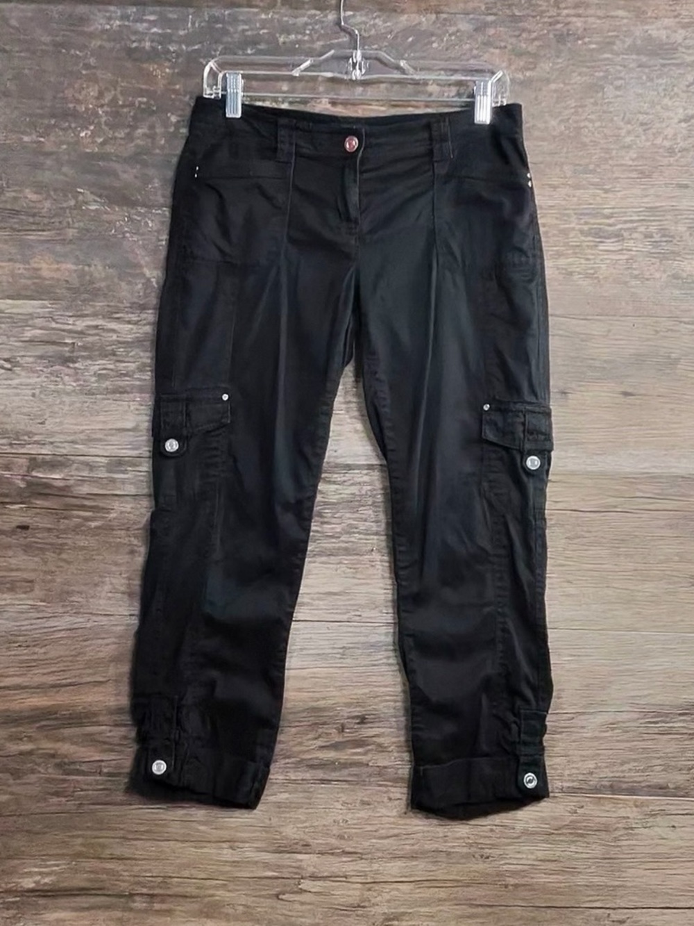 White House Black Market Black Cargo Capris